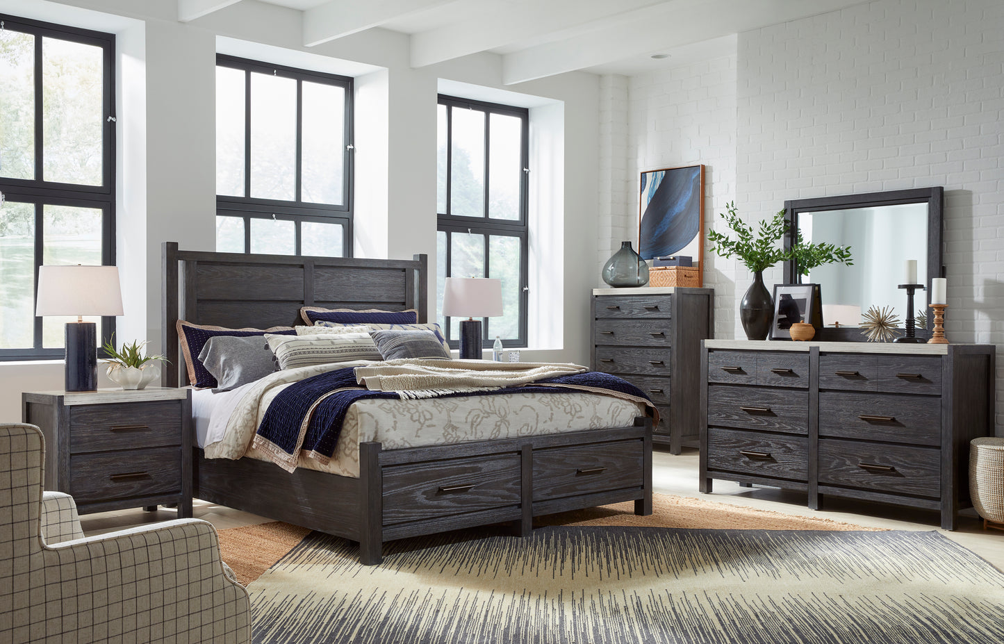 Plum Creek 5 Piece Queen Storage Bedroom