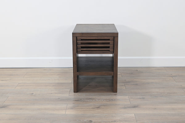 Doe Valley Chairside Table
