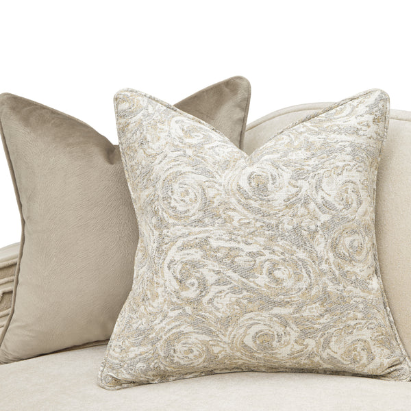 La Marisia Loveseat