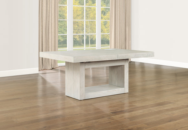 Mesa de comedor con luz de guirnalda